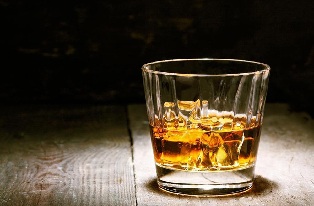 Warm Up This Winter with johnnie-O’s Favorite Whiskey Drinks